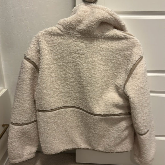 Abercrombie Fleece Jacket - Picture 4 of 4